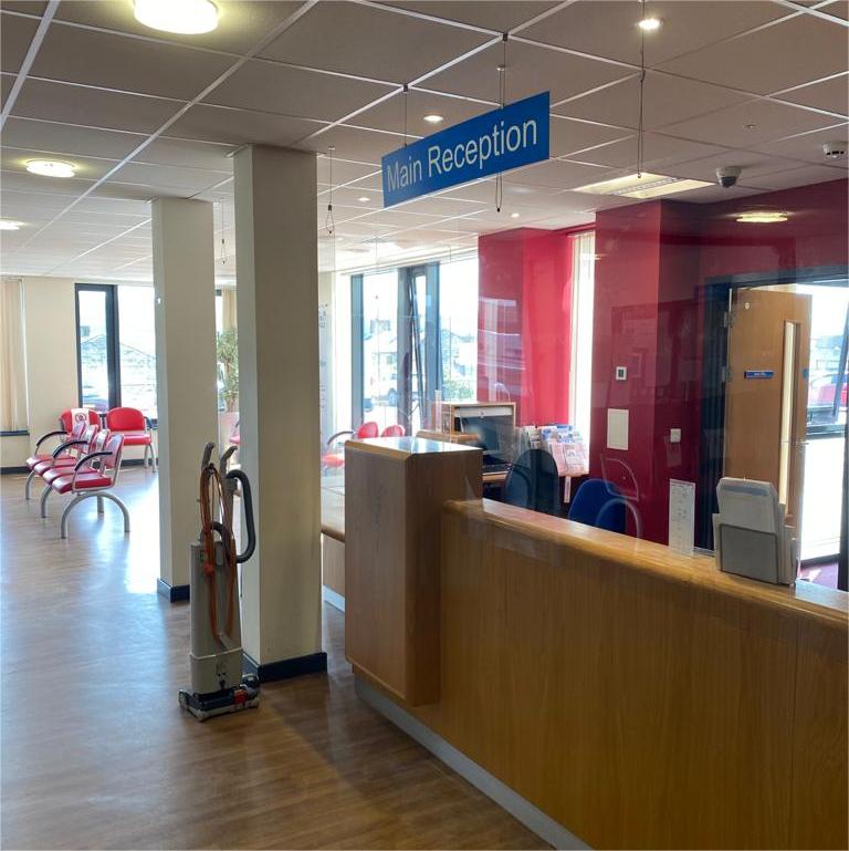 <strong><span style="font-size:22px;">Outdoor Furniture</span></strong>