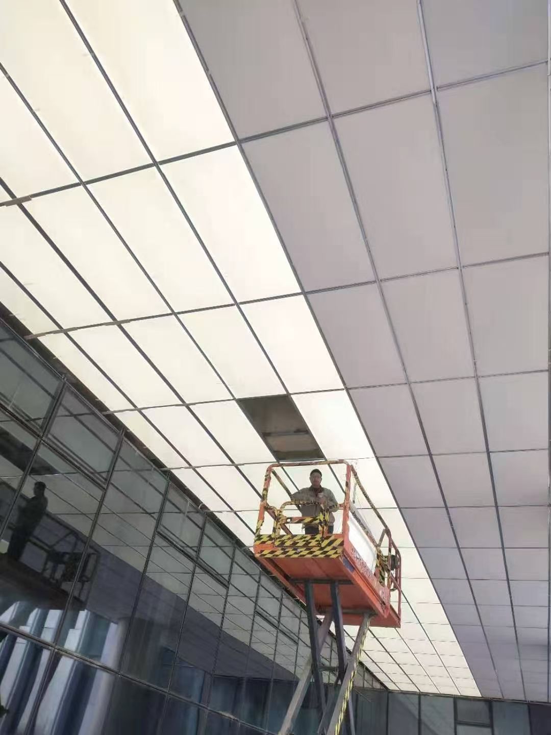 Lighting in the ceiling 