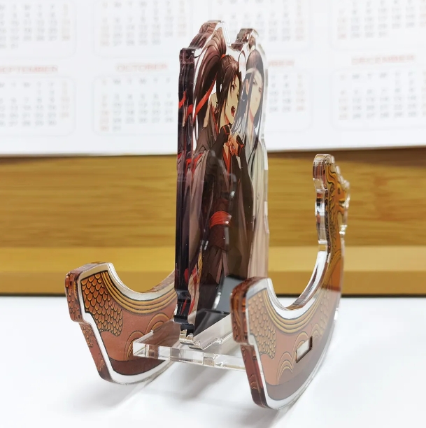 Карыстальніцкія анімэ -анімэ, надрукаваны акрылавым дысплеем Swing Standee