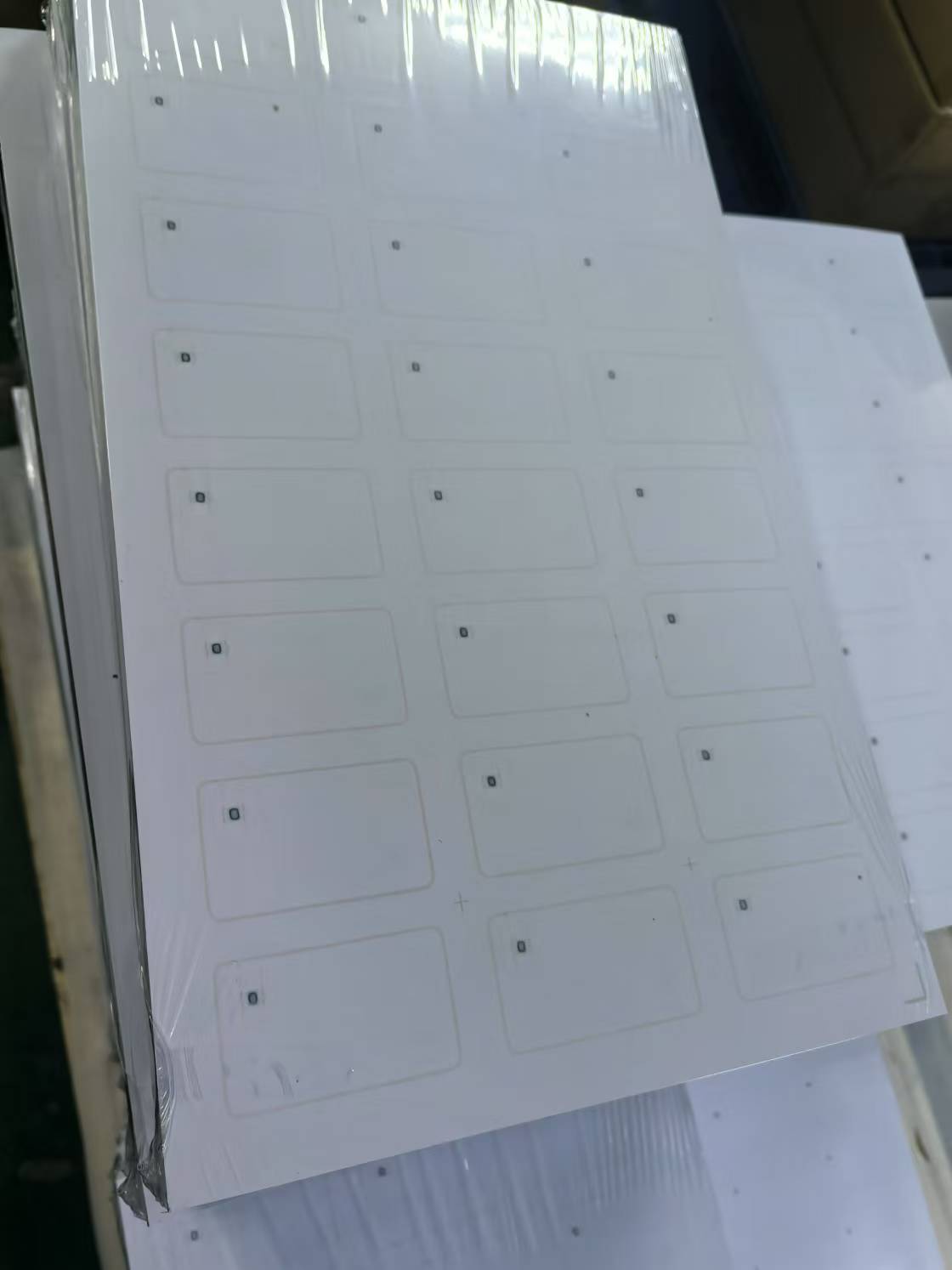 13.56MHz HF Chip PVC Inlay for Making Smart Card ID Card