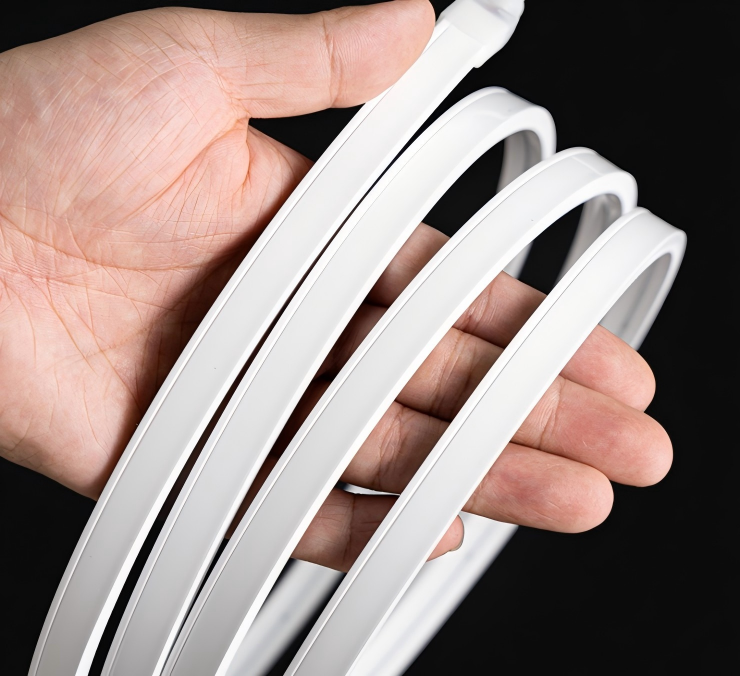 Appearance with light off 